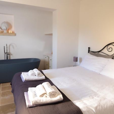 Terra Sessana Ville E Trullo Con Piscina Privata Ostuni Luaran gambar