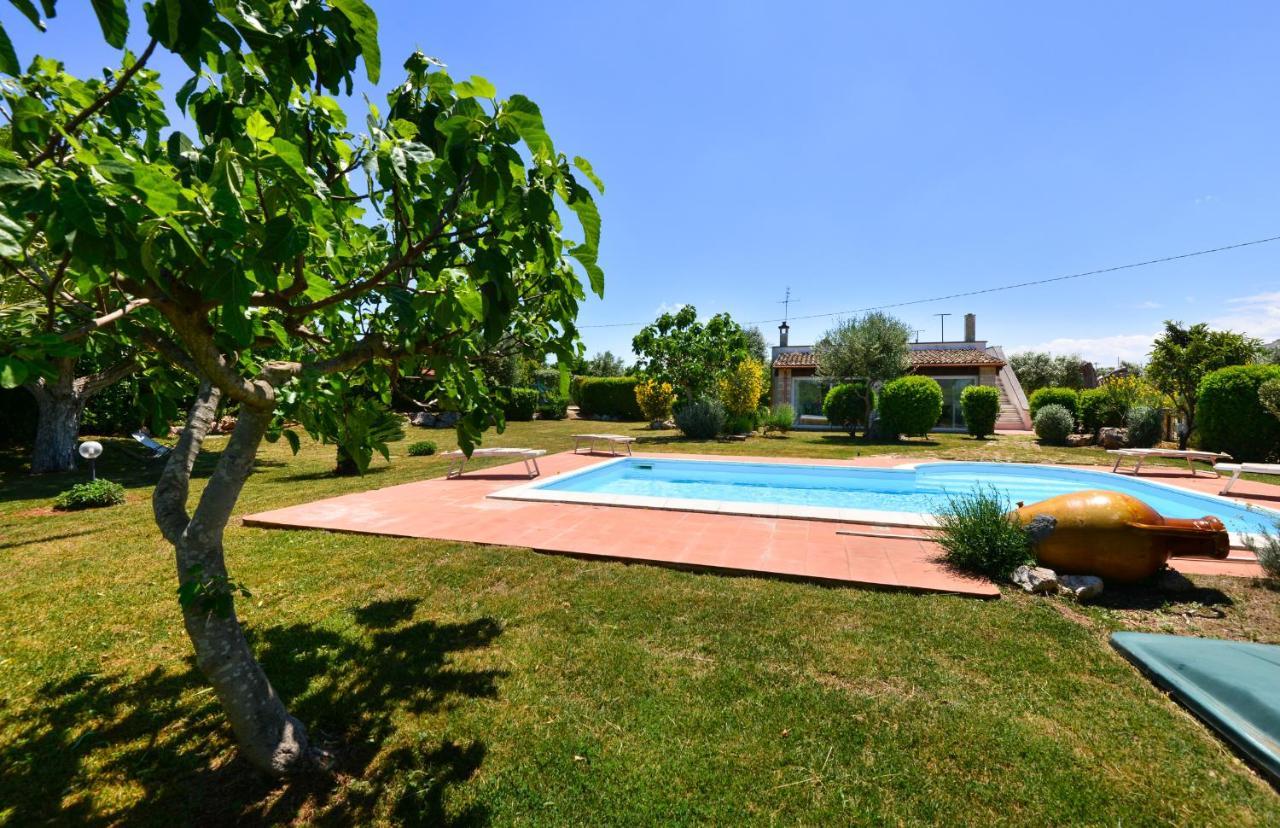 Terra Sessana Ville E Trullo Con Piscina Privata Ostuni Luaran gambar