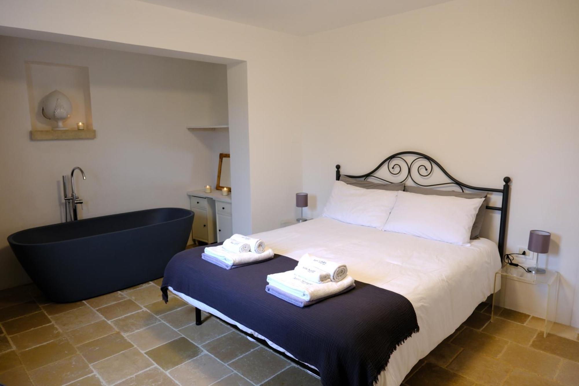 Terra Sessana Ville E Trullo Con Piscina Privata Ostuni Luaran gambar