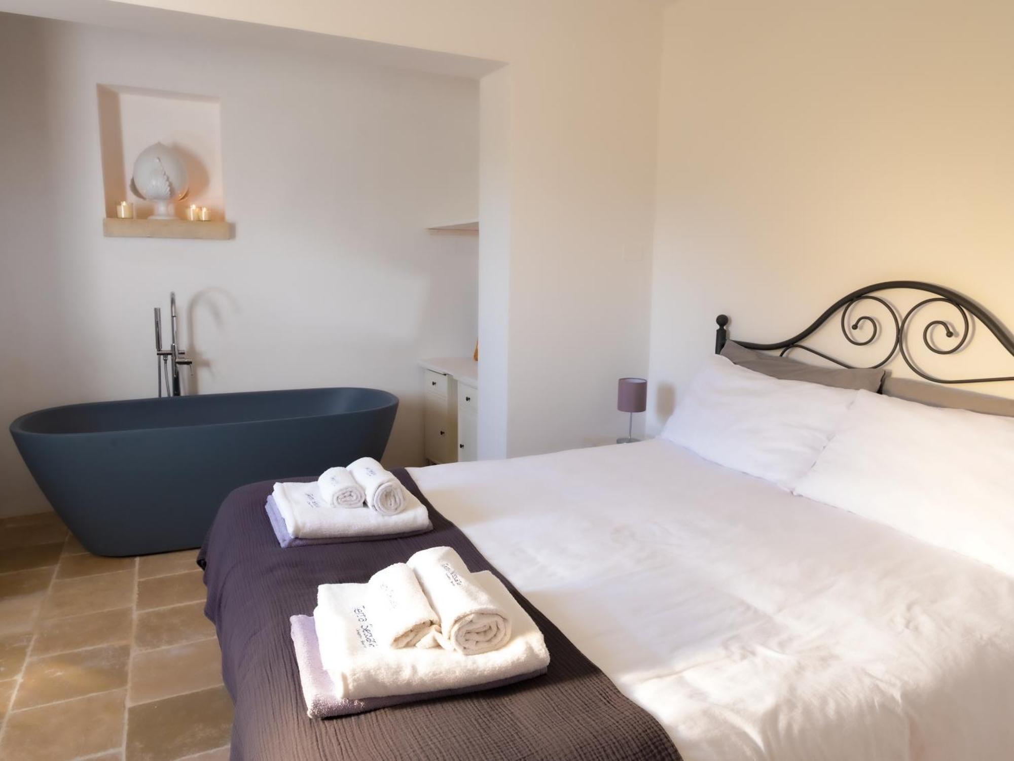 Terra Sessana Ville E Trullo Con Piscina Privata Ostuni Luaran gambar