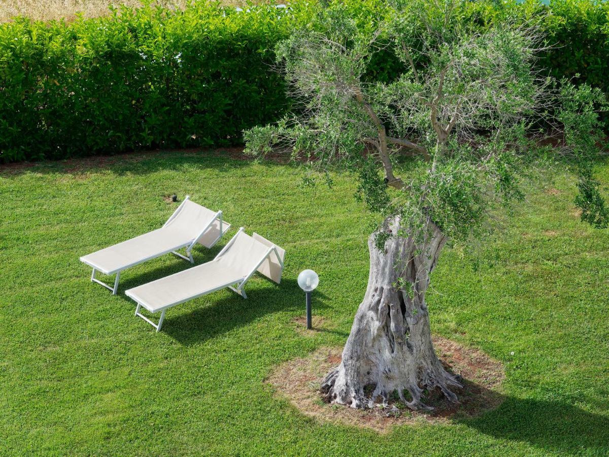 Terra Sessana Ville E Trullo Con Piscina Privata Ostuni Luaran gambar