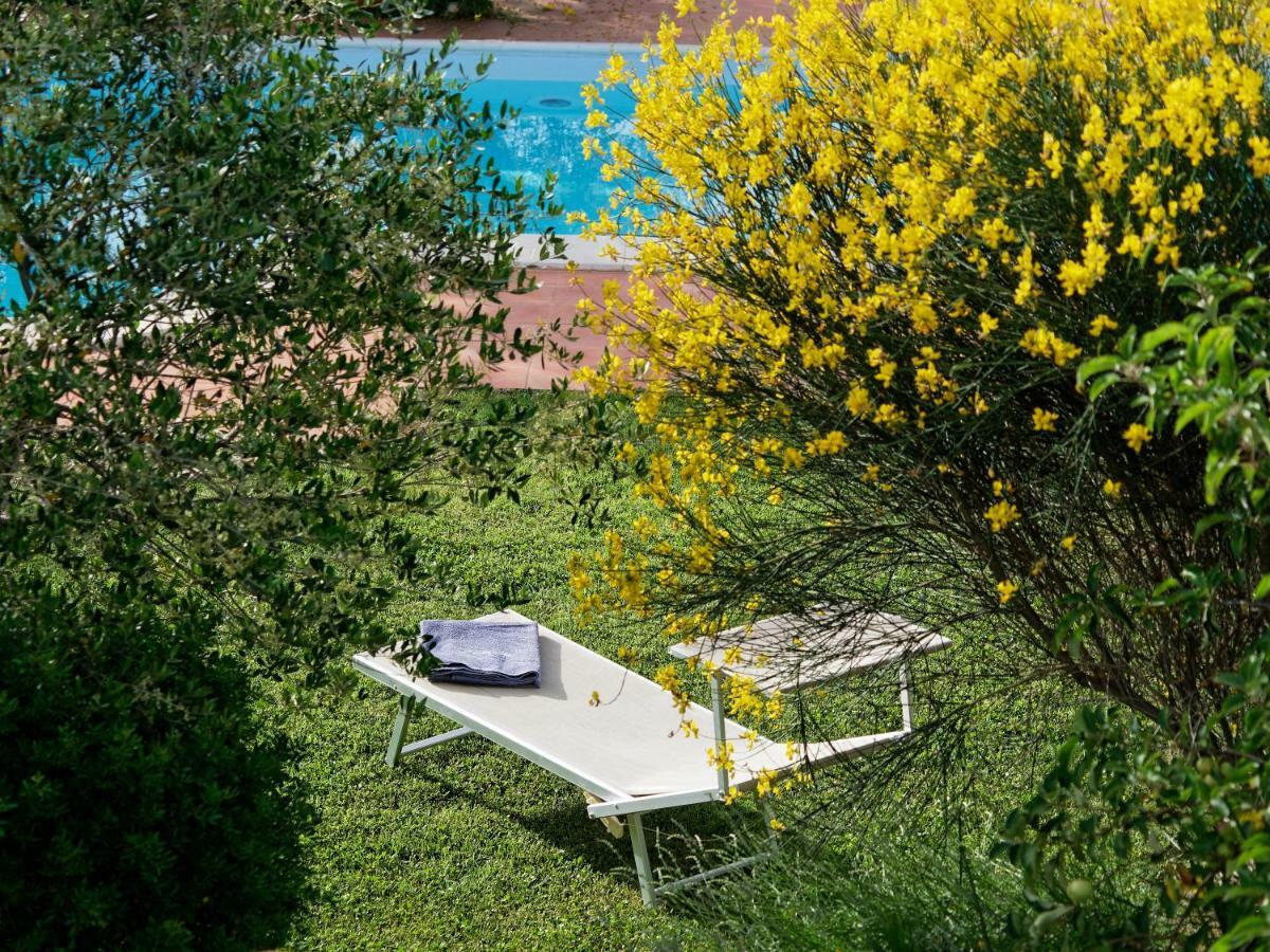 Terra Sessana Ville E Trullo Con Piscina Privata Ostuni Luaran gambar